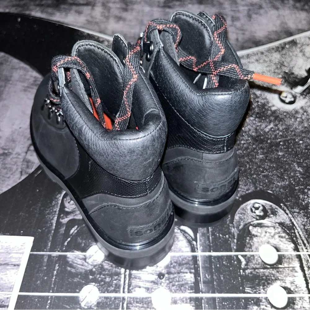 NEW Sorel Hiking Boot